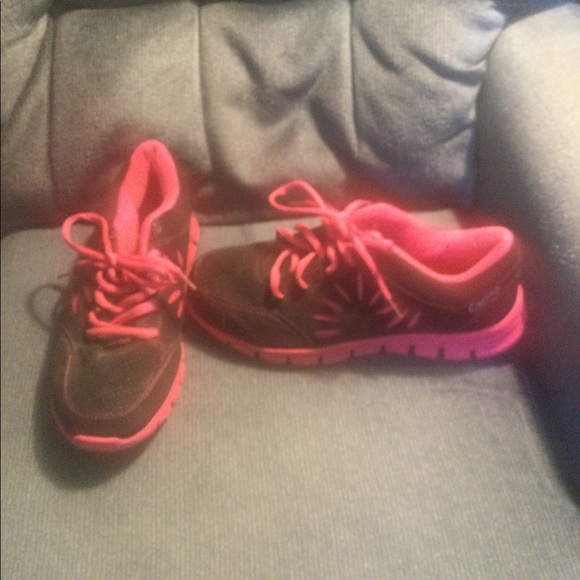 Used Shoes good condition - Picture 4 of 5